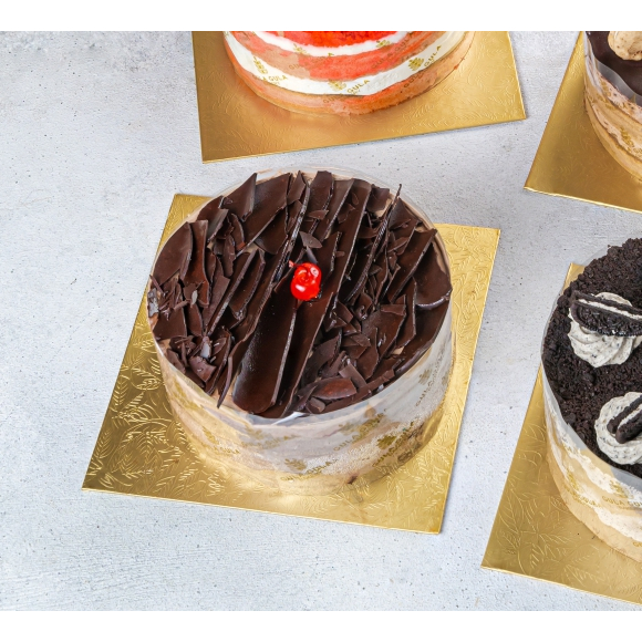 

Black Forest 16cm Kue Ulang Tahun