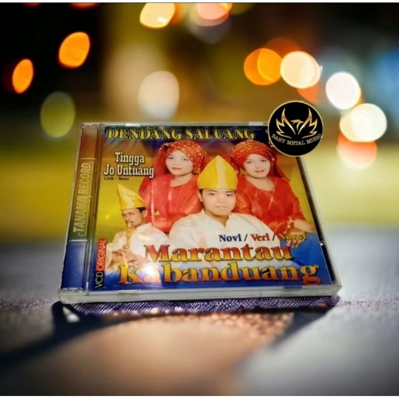 VCD DENDANG SALUANG NOVI/VERI/NOVET MERANTAU KABANDUANG