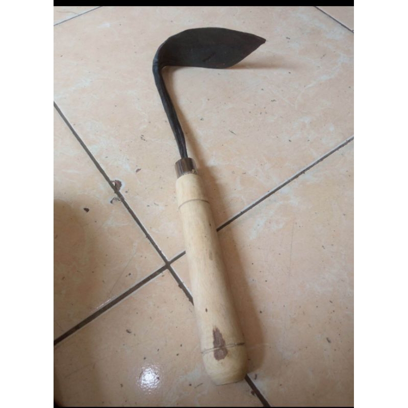 CANGKUL KORET RUMPUT