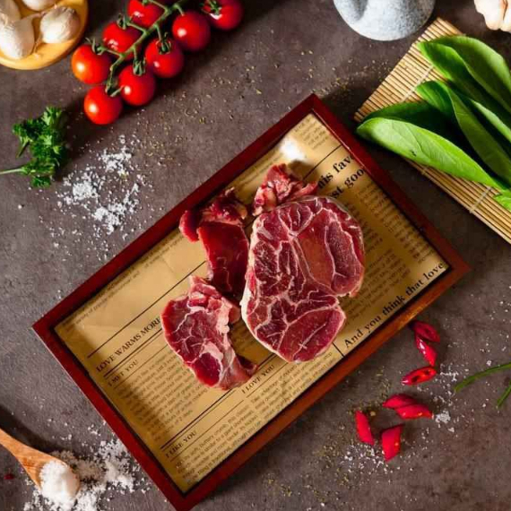 

Aus Premium Daging Sapi Sengkel ( Shank Import ) - 1kg