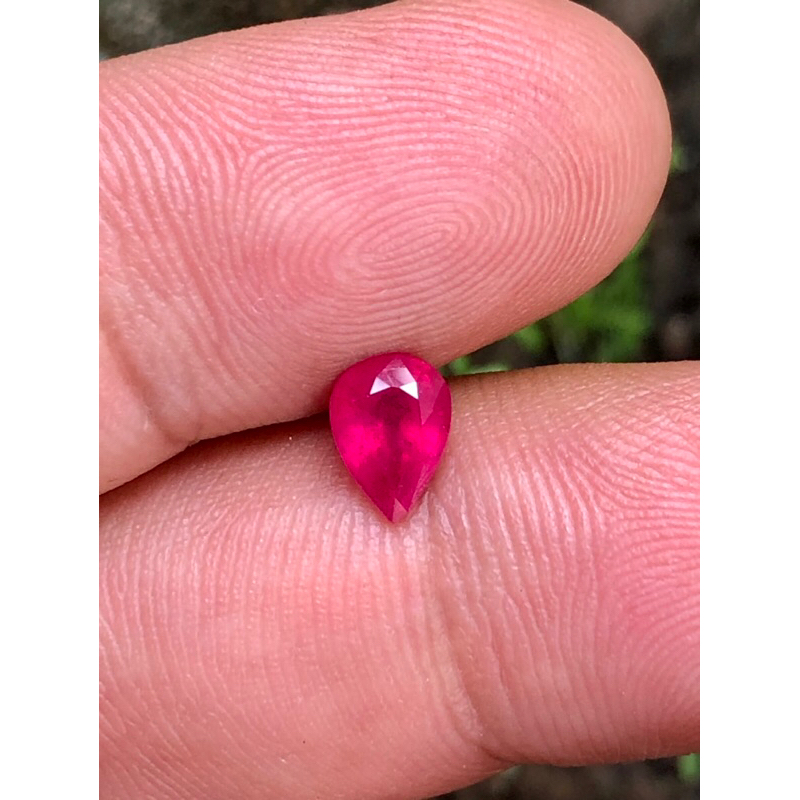 batu rubi natural ruby red pigeon blood natural 0.87 ct tanzania bukan burma memo KGL body kristal m