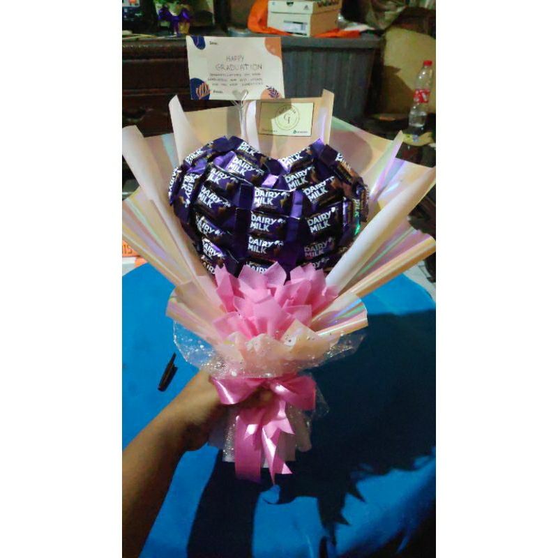

bucket coklat dairy milk love