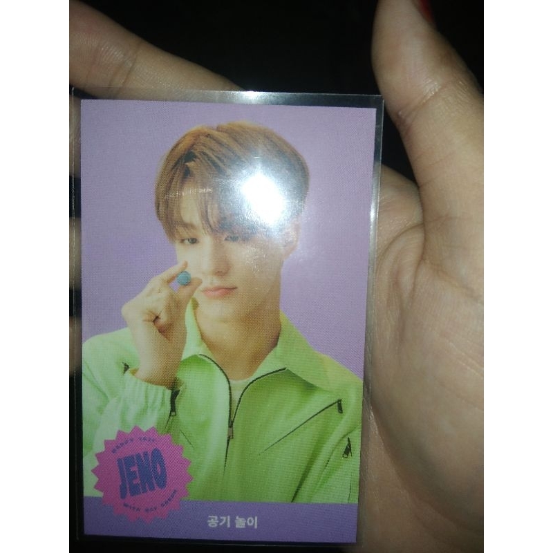 Photo game card jeno