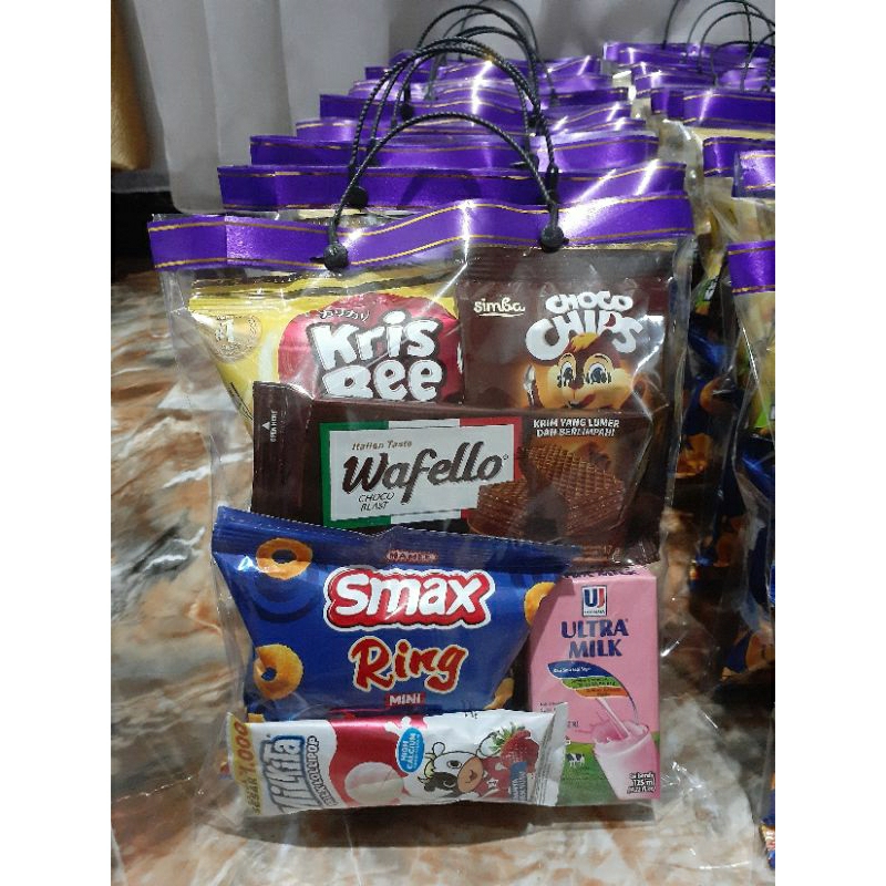 

BINGKISAN SNACK ULANG TAHUN ANAK/HAMPERS/SOUVENIR ULANG TAHUN