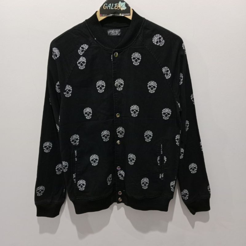 Varsity Zara Man motif Skull