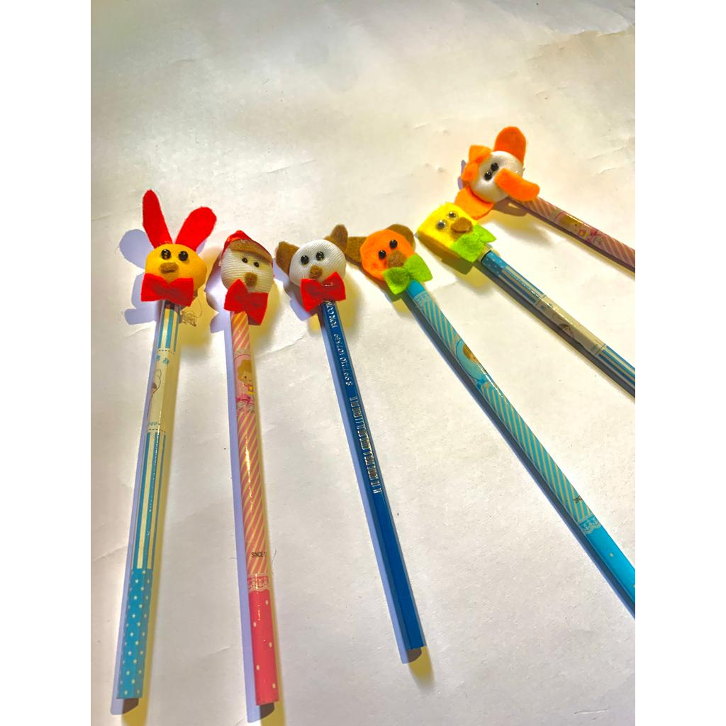 

Pencil Lucu Accesories Alat Tulis Karakter Boneka 2B Murah