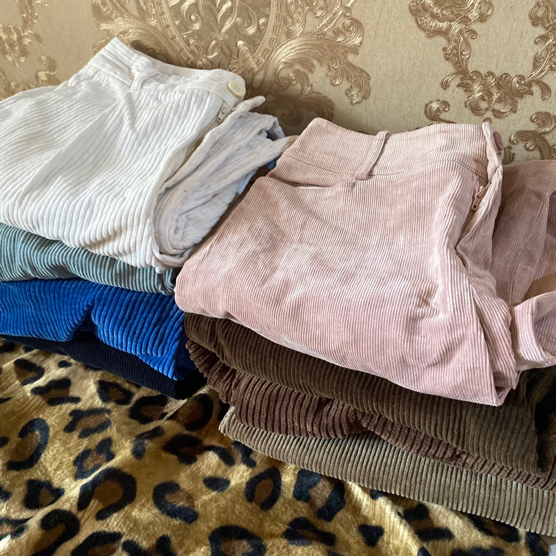 Preloved celana corduroy