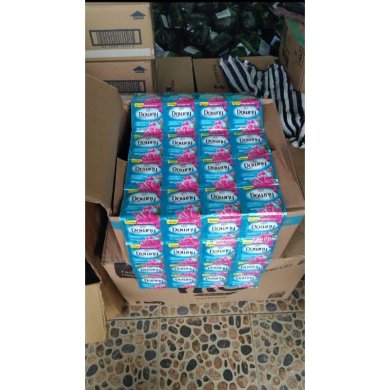 Downy pewangi 500an paket 30 sachet