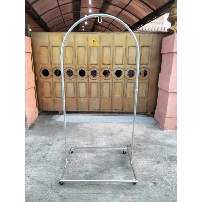 tiang ayunan beroda bongkar pasang