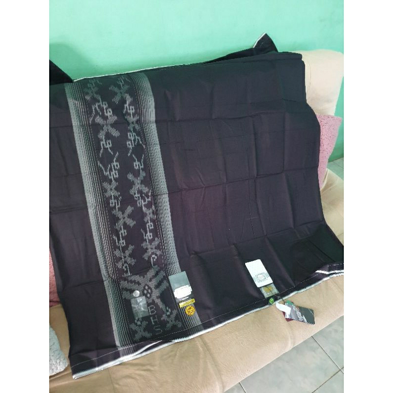 SARUNG BHS TKB TUMPAL KEMBANG POLOS HITAM & PUTIH
