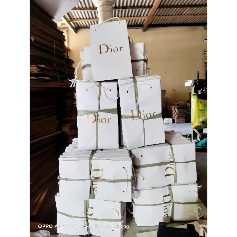 

Paperbag Custom/Paerbag Ap/paperbag Putih/Paperbag wafer/paperbag cetak