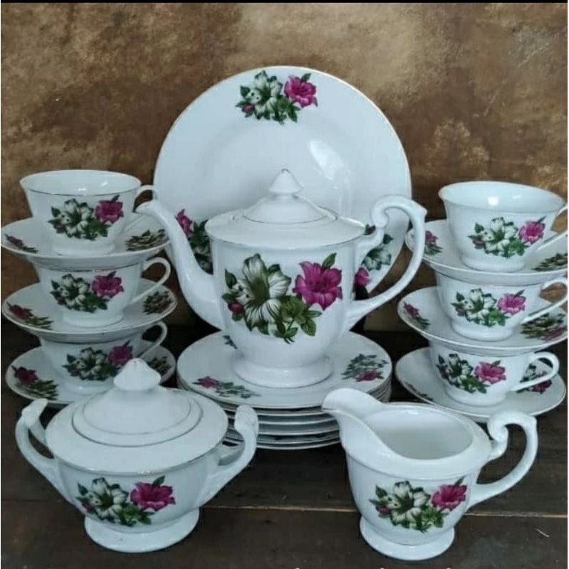 Cangkir teh set teko pisin piring bunga kangkung bk