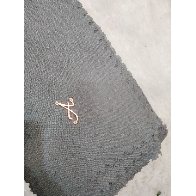 HIJAB SEGIEMPAT POLOS LC BY AISYAH HIJAB