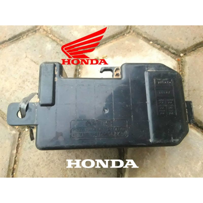cover tutup dalam aki box aki accu Honda beat digital cover tutup aki accu dalam honda beat original