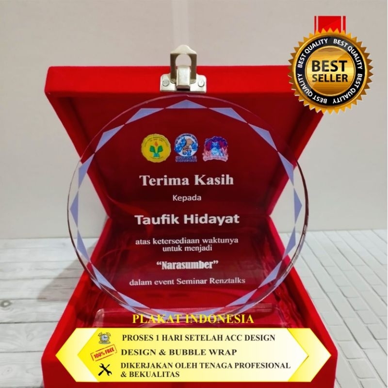 Plakat akrilik murah | Plakat akrilik custom | Plakat akrilik kkn | Plakat akrilik wedding | Trophy
