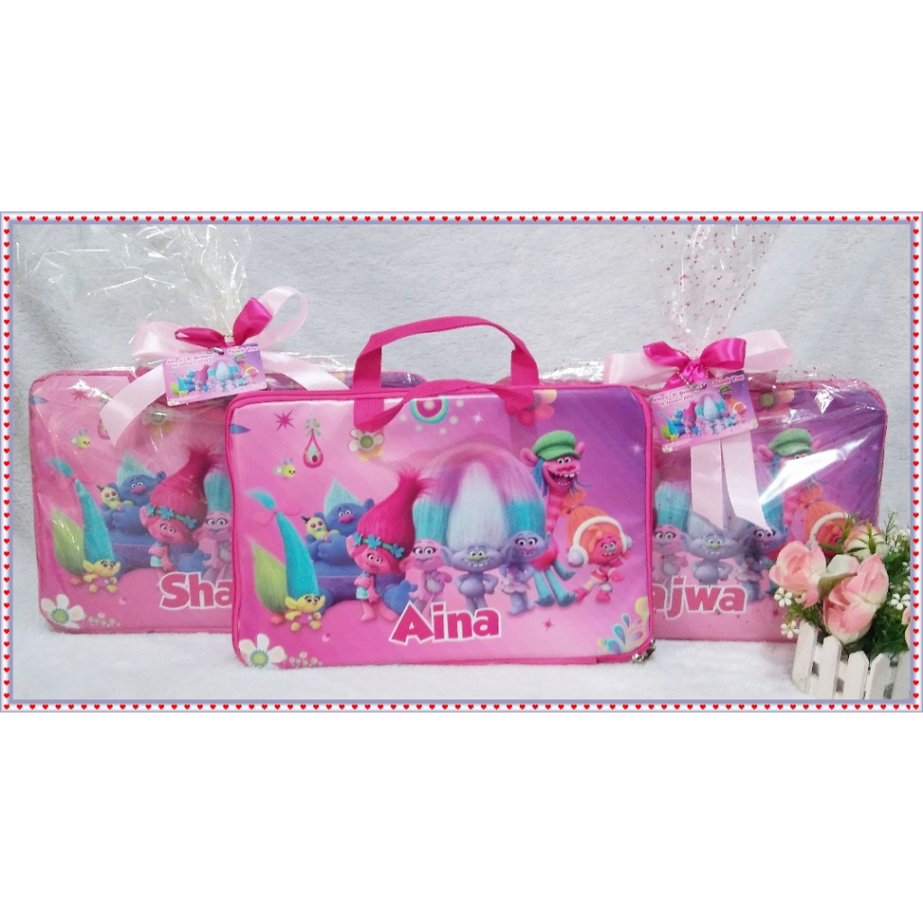 

Souvenir Map Folder Simple