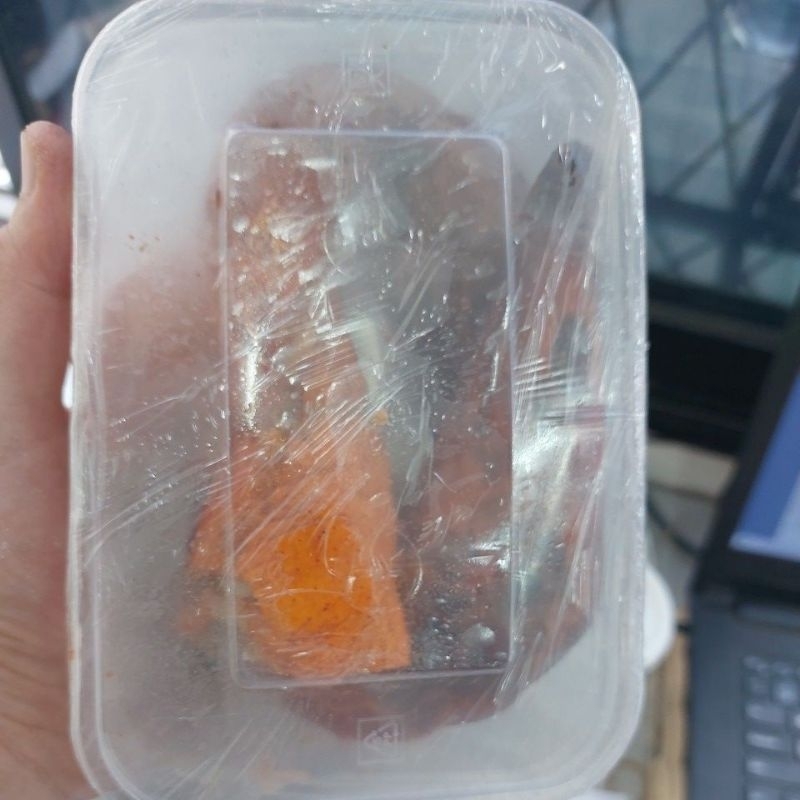 

Leher dan kepala bebek panggang