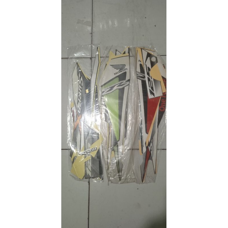 striping supra x 125 2012