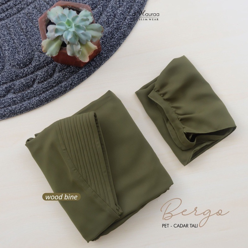 [PRELOVED] Gamis & Bergo Laya Al-Hauraa