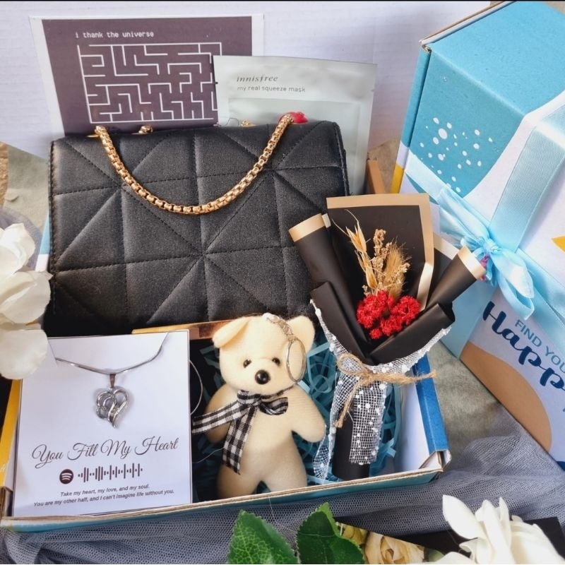 Hampers Wanita / Kado Wanita / Kado Cewek / Kado Ultah / Kado Anniversarry / Kado cewek Tas / Hamper