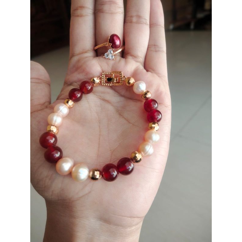 gelang merah delima
