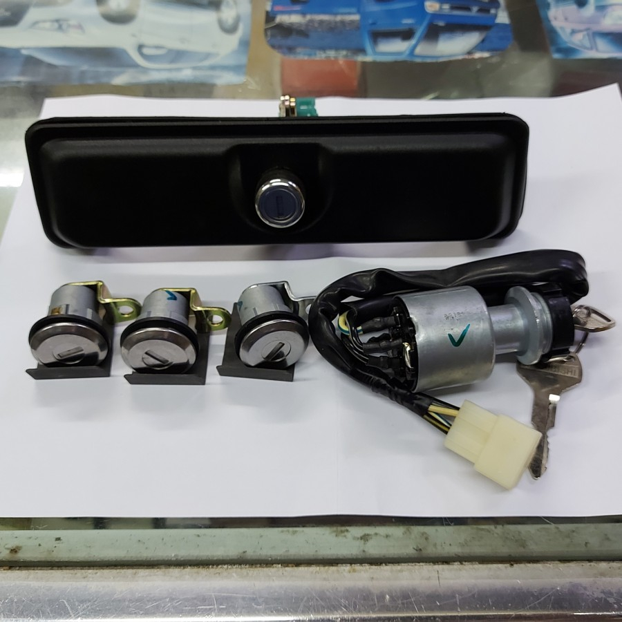 Kunci set Colt T120ss kunci kontak kunci pintu kunci bagasi original