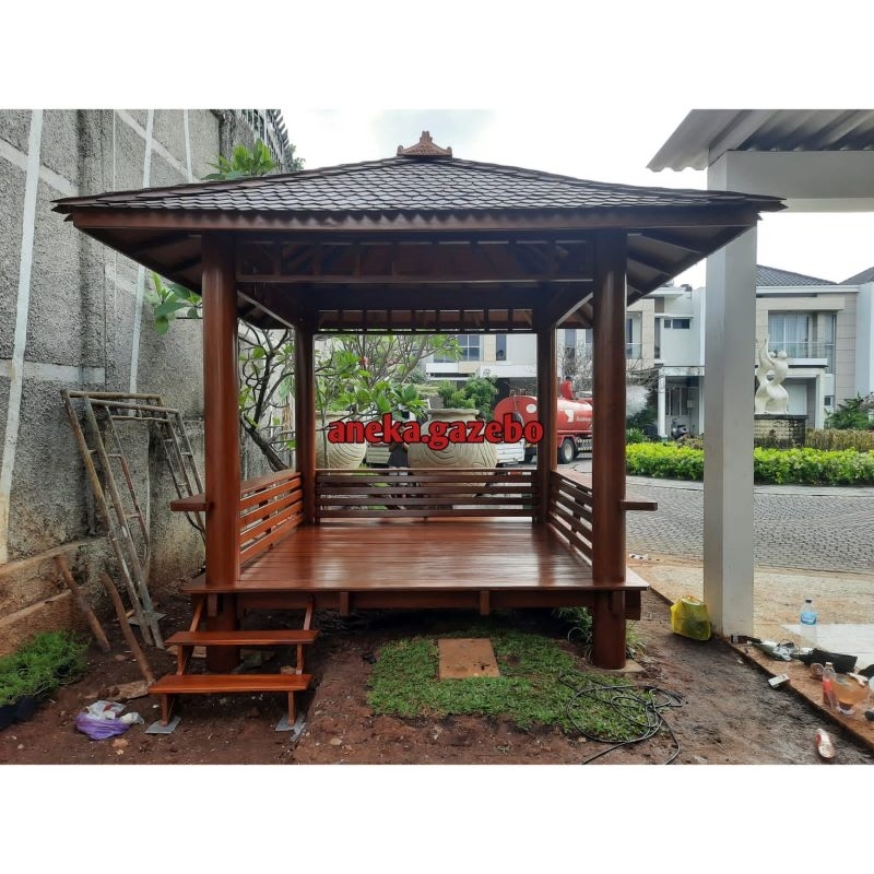 gazebo kayu jati 2,5x2,5m