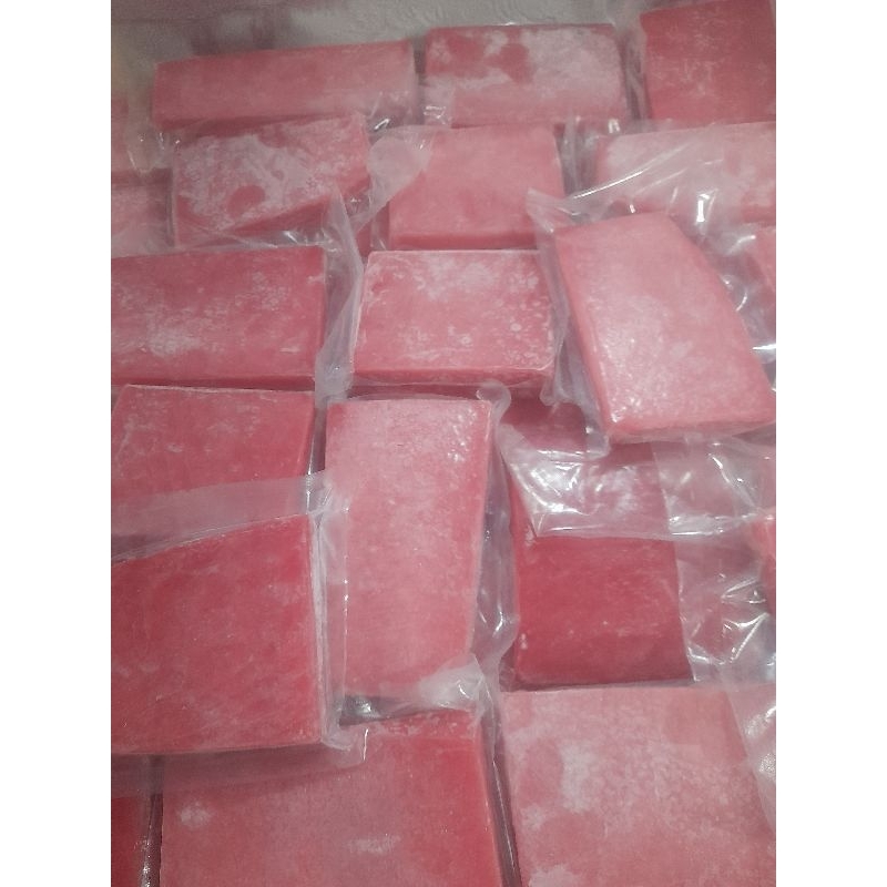 

saku tuna