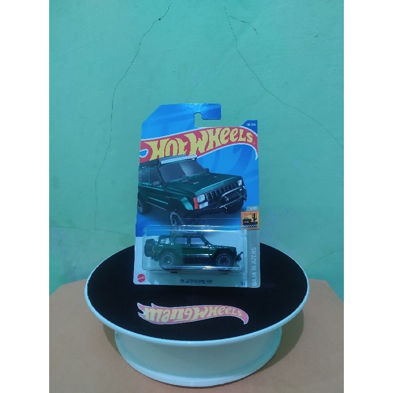 Hotwheels Jeep Cherokee