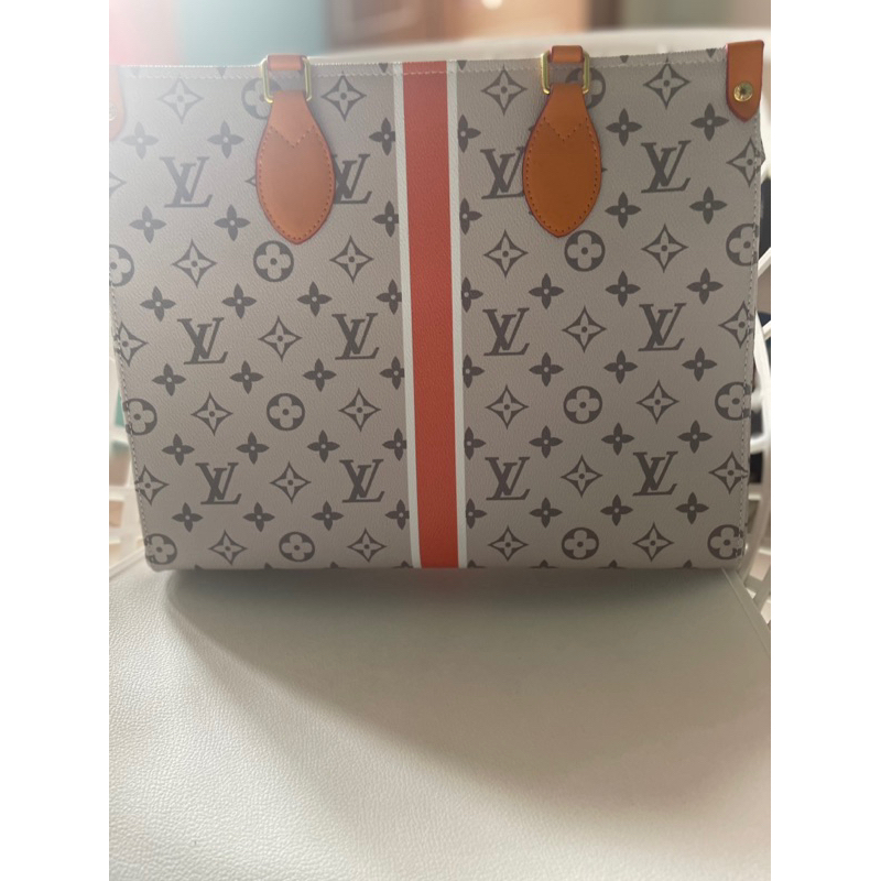 LV Totebag on the go (kualitas vvip-double box)