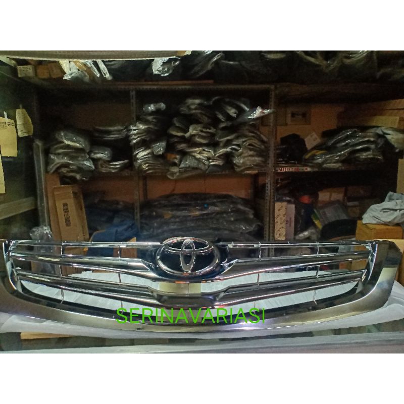 GRILL TOYOTA INNOVA 2004-2011