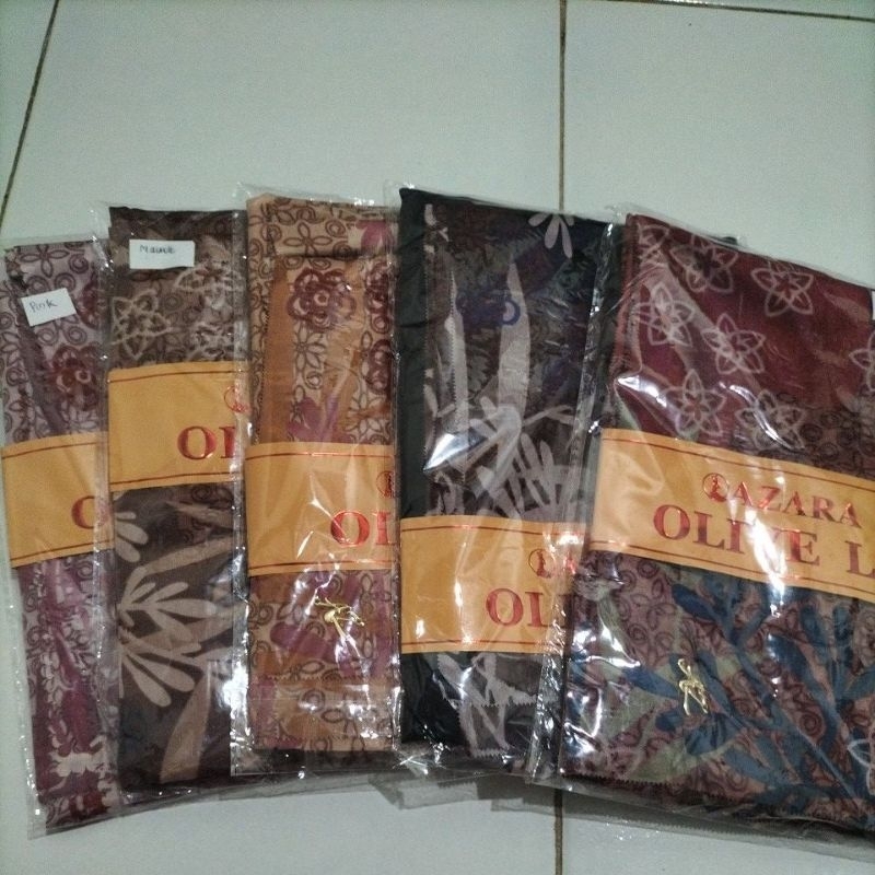 hijab segi empat voal motif Az-Zahra ,hijab olive LC motif metal logo