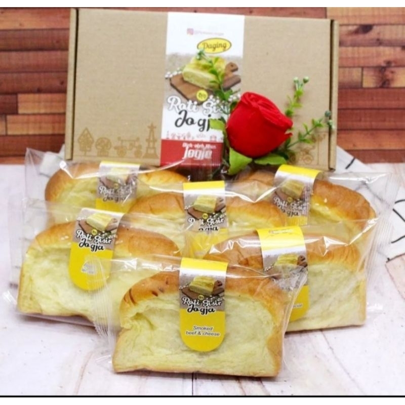

Roti Sisir Varian Daging isi 6 Oleh-oleh khas Jogja Istimewa