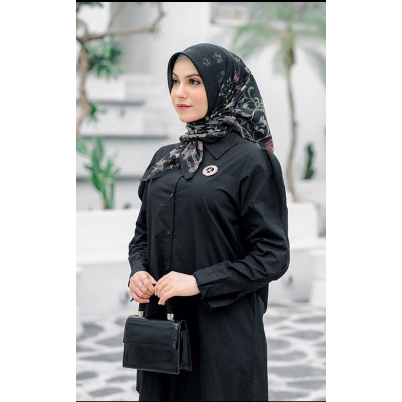 halina - black (voal square Arsscarf)