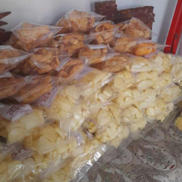 

KURUPUK KULIT / DOROKDOK khas Garut Mantap Rasannya !!!!