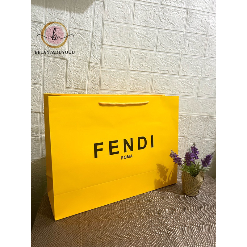 

Paper Bag FENDI BIG Size Import Tebal Ukuran Besar