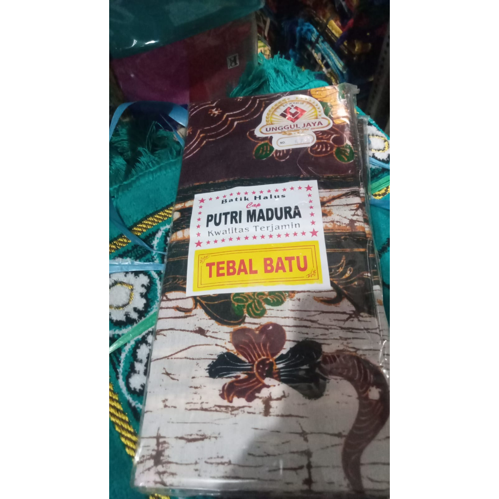 SELENDANG GENDONG BAYI PUTRI MADURA