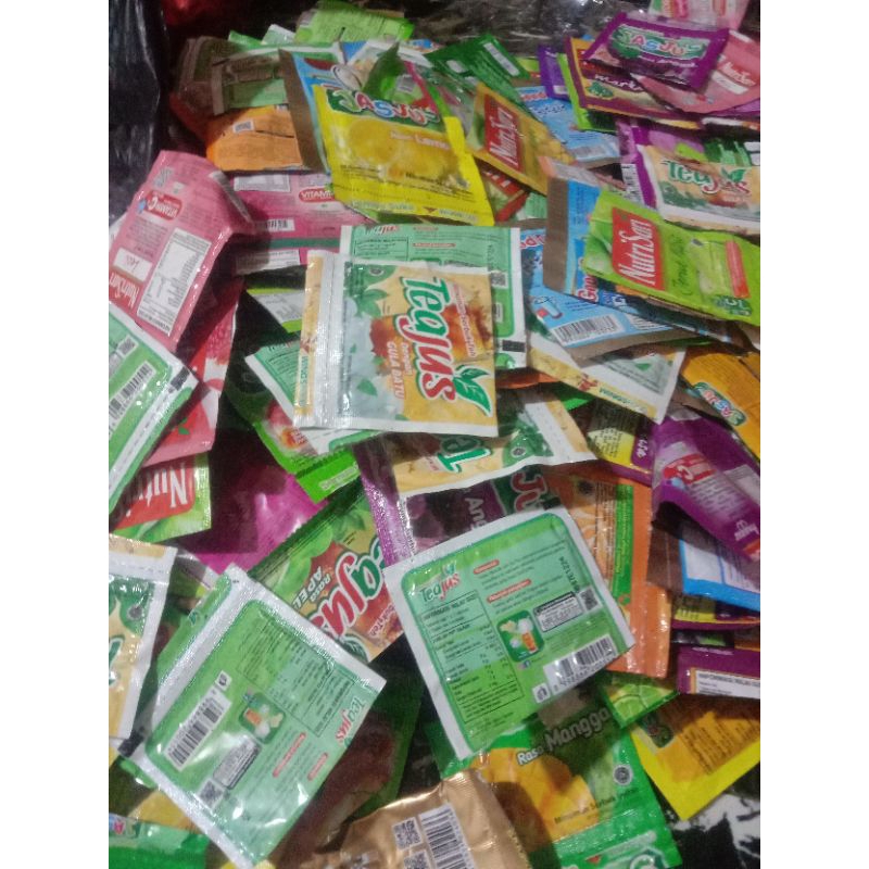 

BUNGKUSAN MINUMAN CAMPURAN HARGA SATUAN BELUM DI CUCI MASIH KOTOR