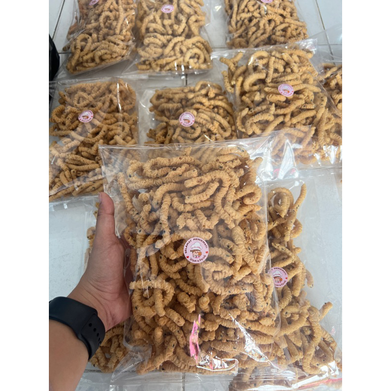 

Ulat Sutra Wijen (anna) 250gr