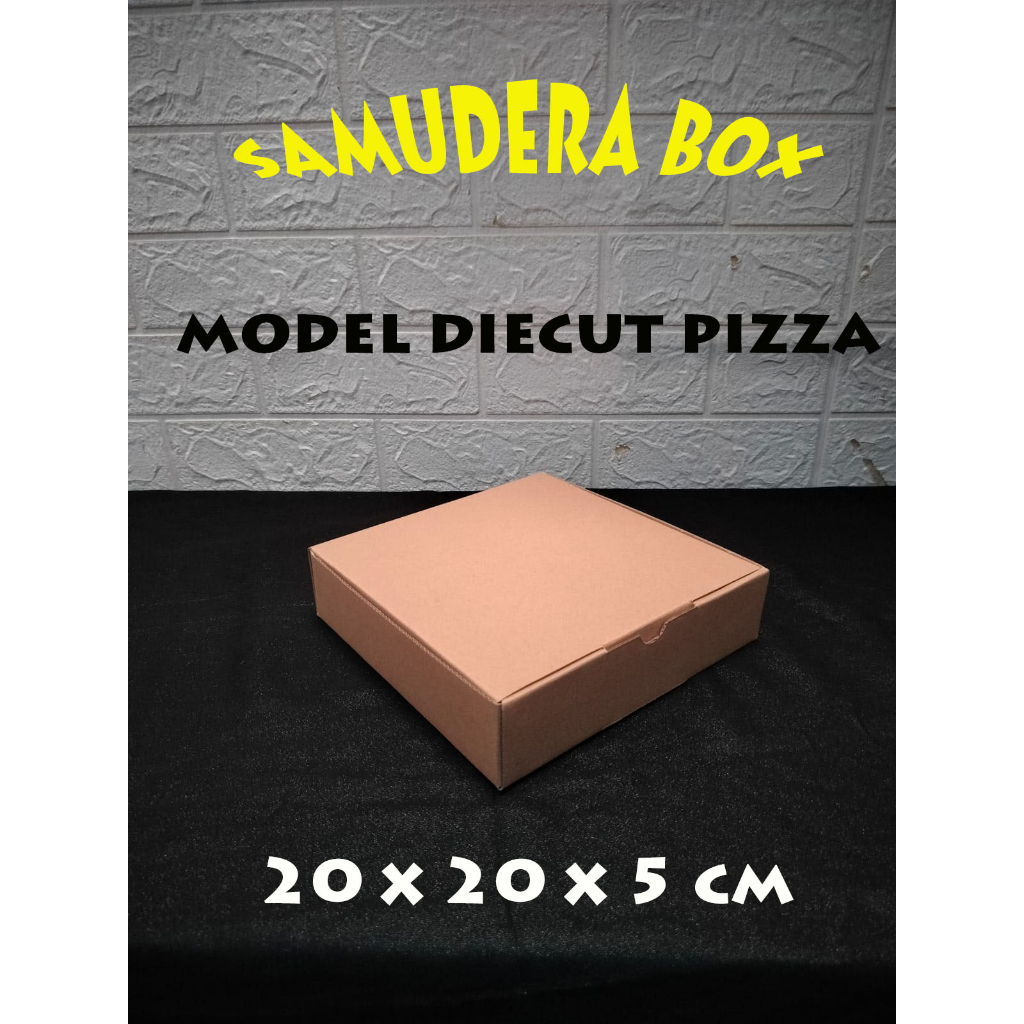 

kardus karton uk.20x20x5 cm model diecut pizza untuk souvenir