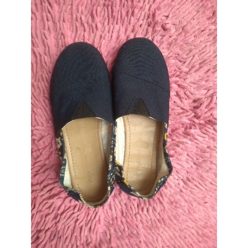 *PRELOVED* Sepatu Slip-On wanita
