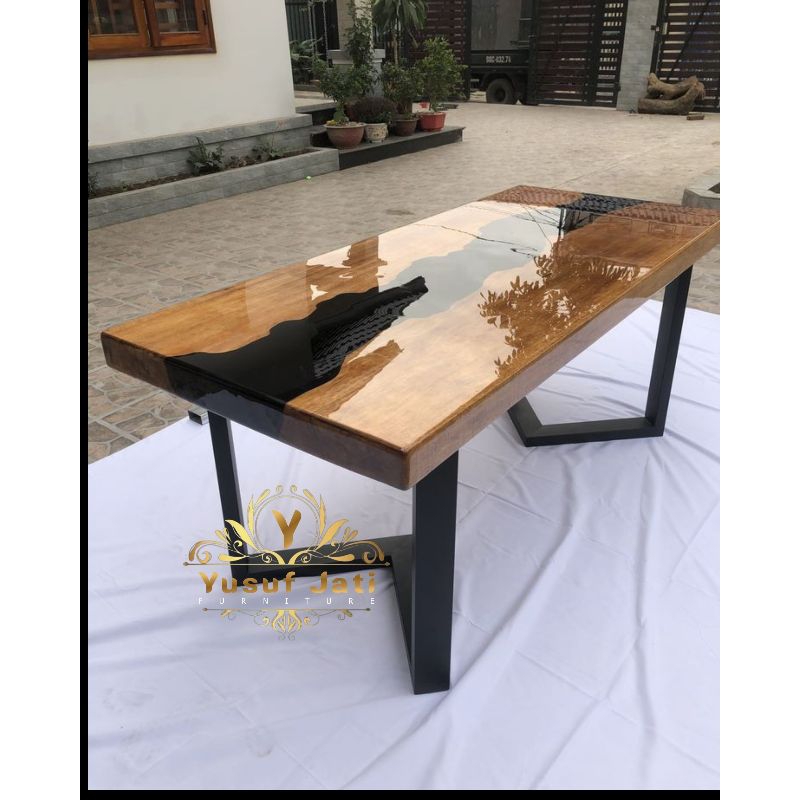 Meja resin kayu trembesi/Meja tamu kayu trembesi