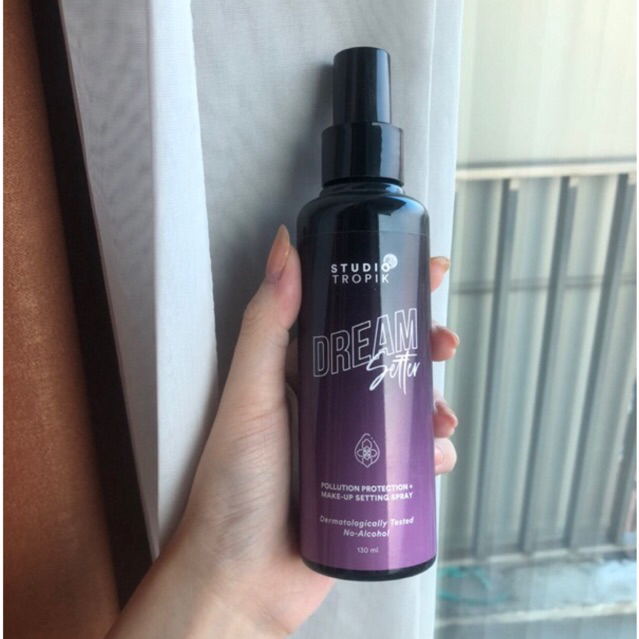 Studio Tropik Setting Spray preloved