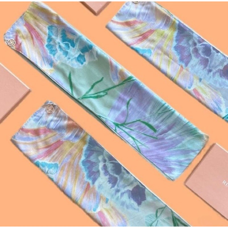 davena scarf by ria miranda