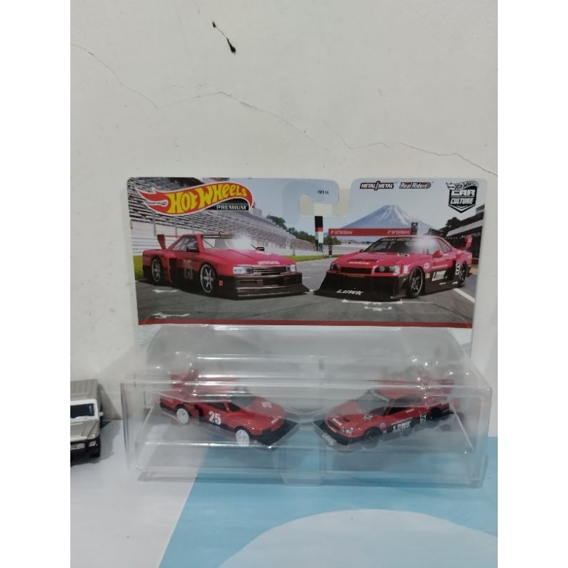 hot wheels lbwk twin pack nissan skyline
