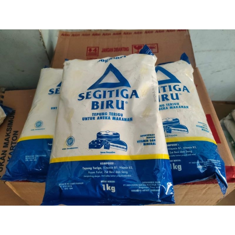 

TEPUNG TERIGU Segitiga Biru 1 KG ORI