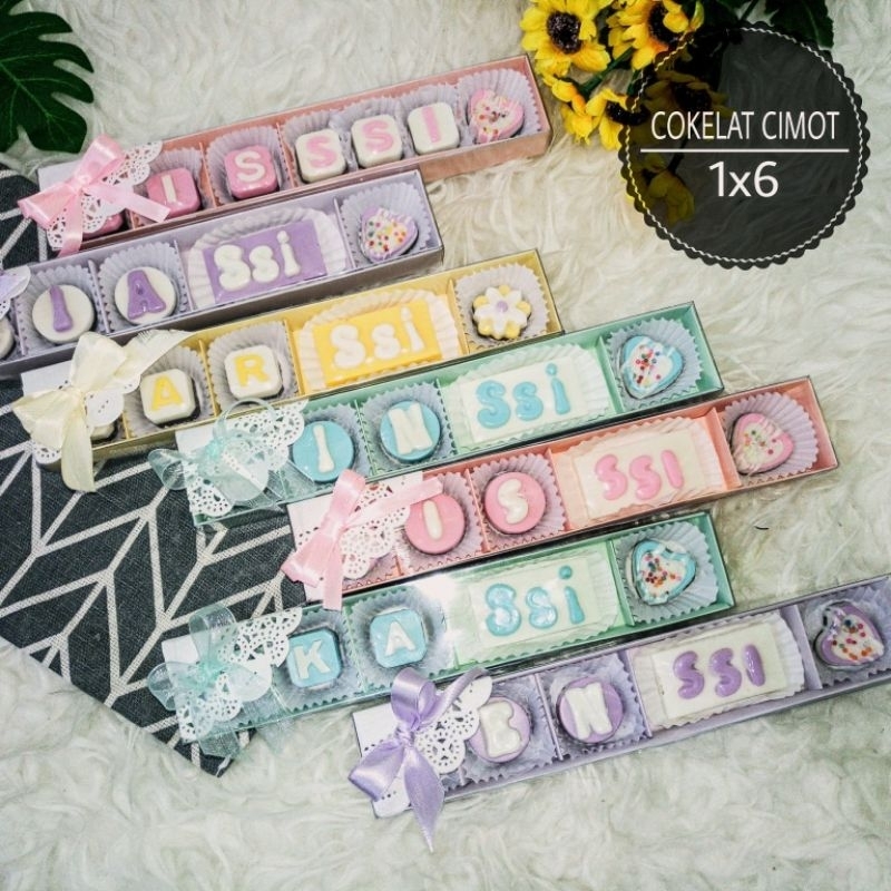 

Coklat Souvenir - Mini Hampers - Coklat Sekat Souvenir Lebaran Natal Paskah Ulang Tahun Wedding