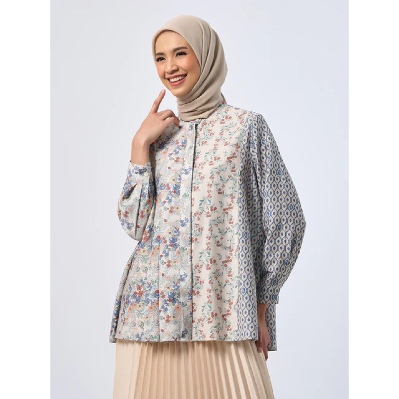 Leyya Eza Top Beige Blue Kami Kamiidea