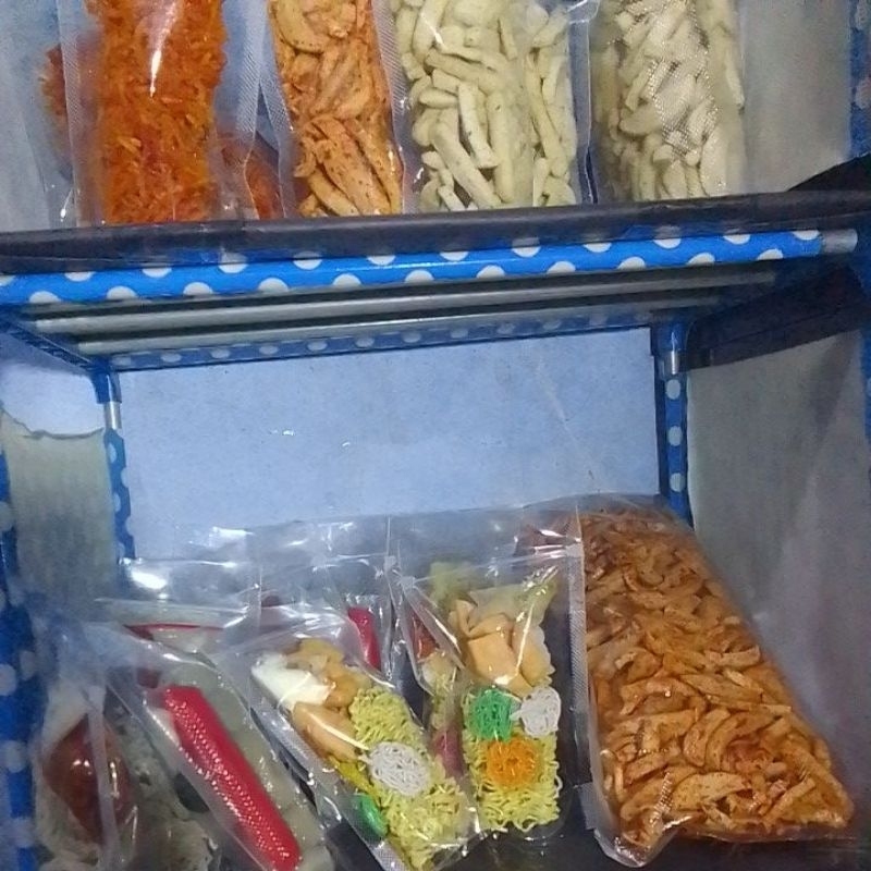 

BUNDLE JAJAN 45.000 CAMPUR2 kentang Mustopa,basreng,BOCI,CILOK,SEBLAK