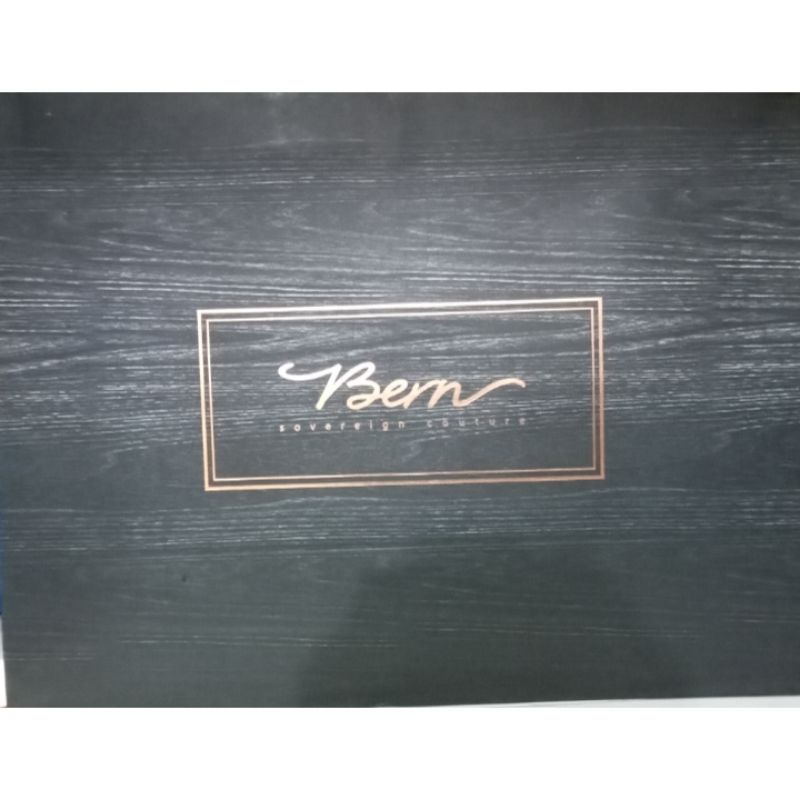 

BERN PAPER BAG 31×39×16 CM